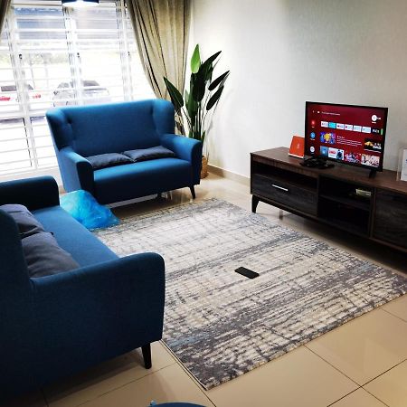 Wallaway2Stay Kiara Nilai Apartment 3 Bedroom ภายนอก รูปภาพ