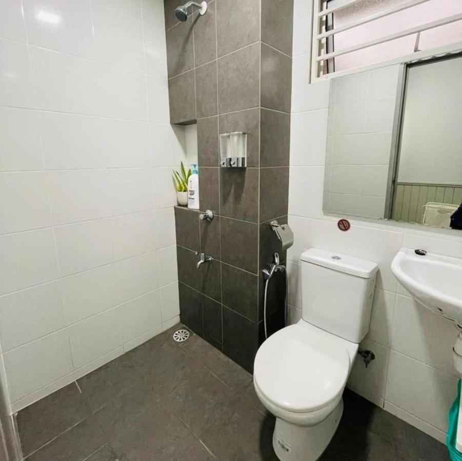 Wallaway2Stay Kiara Nilai Apartment 3 Bedroom ภายนอก รูปภาพ